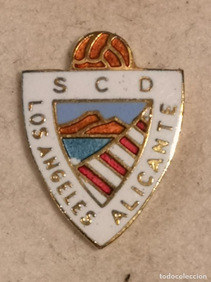 Coleccionismo deportivo: PIN FUTBOL - ALACANT / ALICANTE - SCD LOS ANGELES ALICANTE