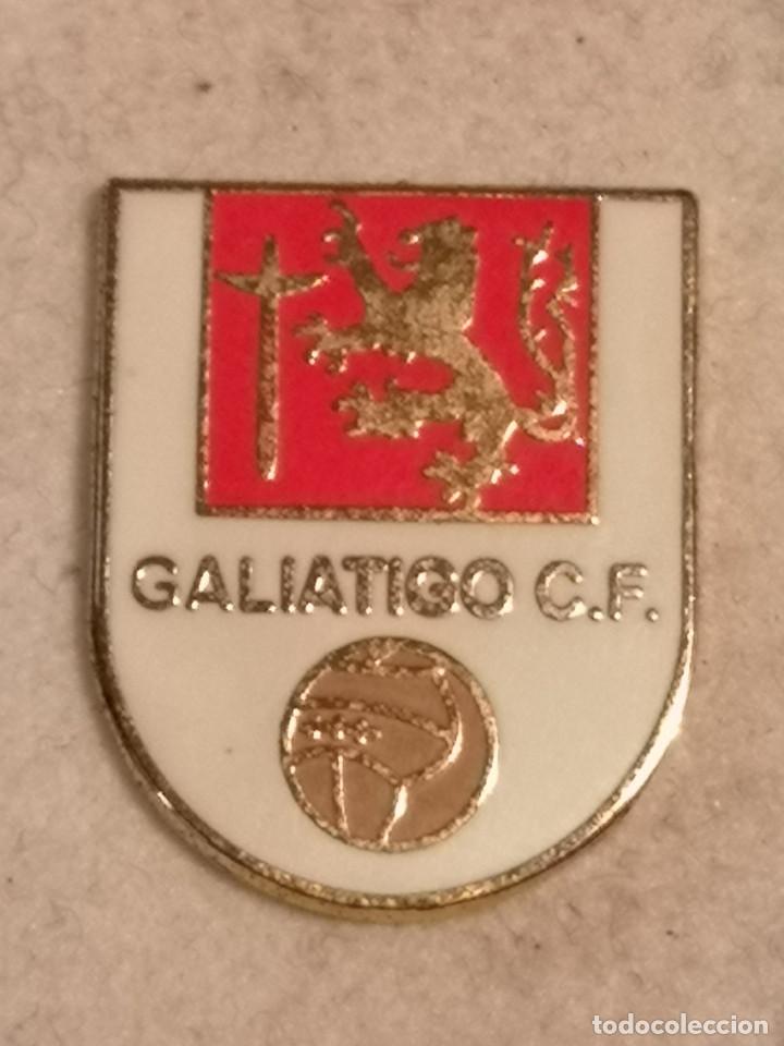 Coleccionismo deportivo: PIN FUTBOL - ALACANT / ALICANTE - GALIATIGO CF