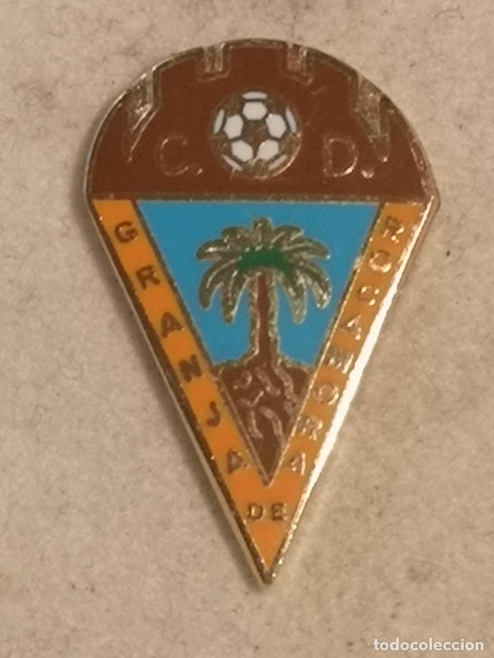 Collezionismo sportivo: PIN FUTBOL - ALACANT / ALICANTE - GRANJA DE ROCAMORA - CD GRANJA DE ROCAMORA
