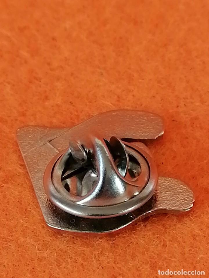 Coleccionismo deportivo: PIN R.C.D. ESPA&Ntilde;OL -CONMERACI&Oacute;N DEL CENTENARIO - Foto 3