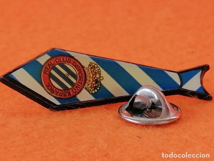 Coleccionismo deportivo: PIN R.C.D. ESPA&Ntilde;OL -CORBATA CON ESCUDO - Foto 3