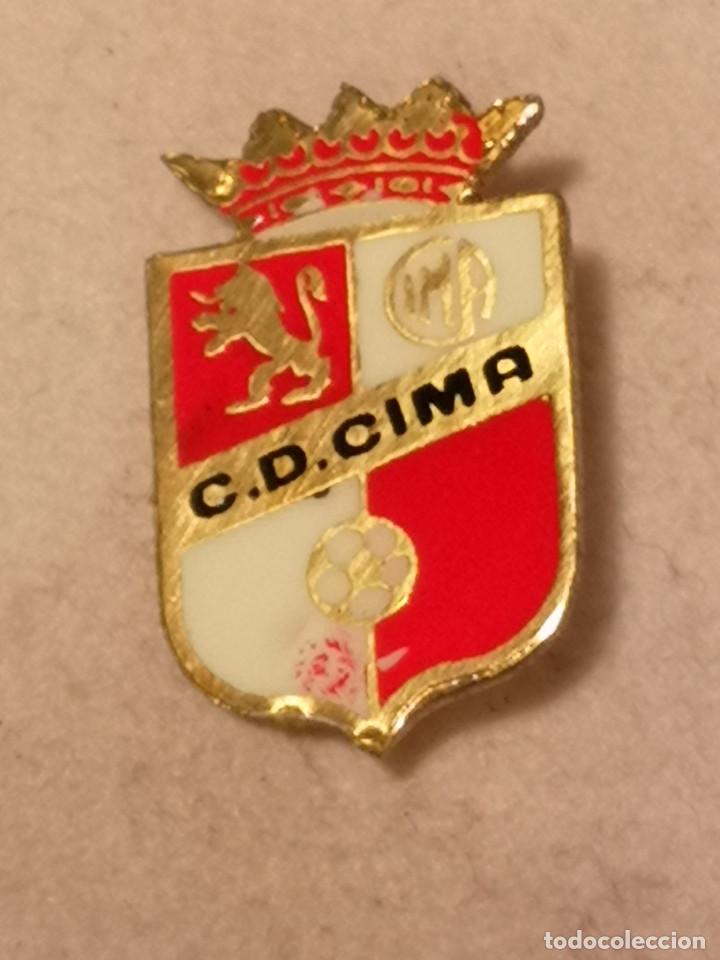 Collezionismo sportivo: PIN FUTBOL - ZARAGOZA - CD CIMA