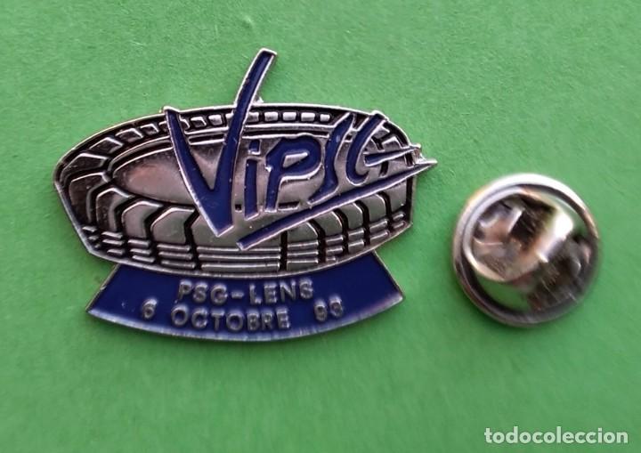Sammelleidenschaft Sport: PIN FUTBOL - PSG - PARIS SAINT GERMAIN - VIPSG - PSG/LENIS 6 OCTUBRE 1993
