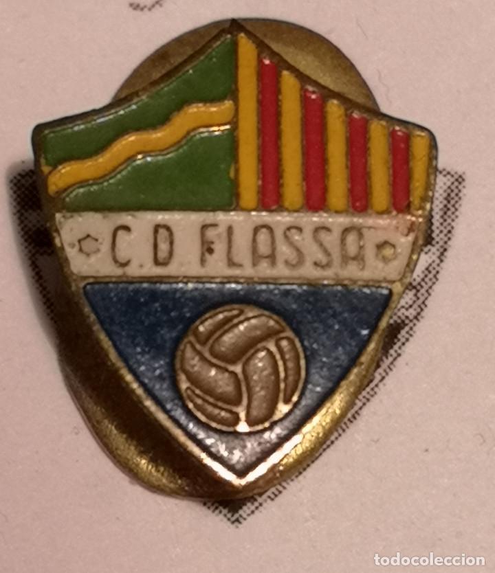 Collezionismo sportivo: PIN FUTBOL - GIRONA - FLA&Ccedil;A - CD FLASSA - Solapa