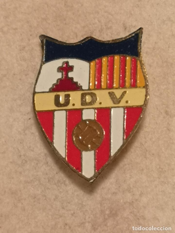 Collezionismo sportivo: PIN FUTBOL - GIRONA - VENTALL&Oacute; - UD VENTALL&Oacute; - Aguja