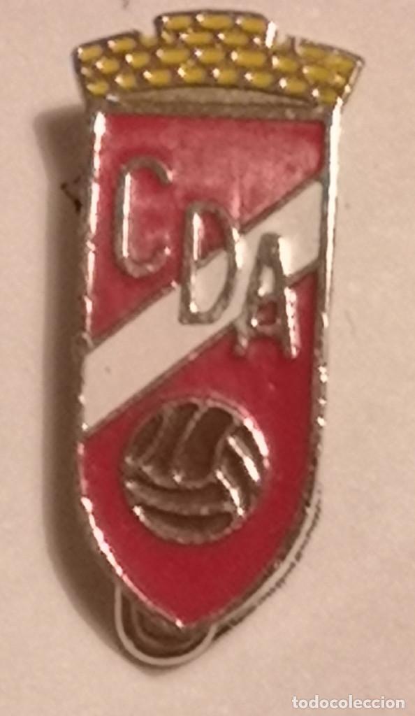 Collezionismo sportivo: PIN FUTBOL - LLEIDA - ARTESA DE SEGRE - CD ARTESA - Alfiler
