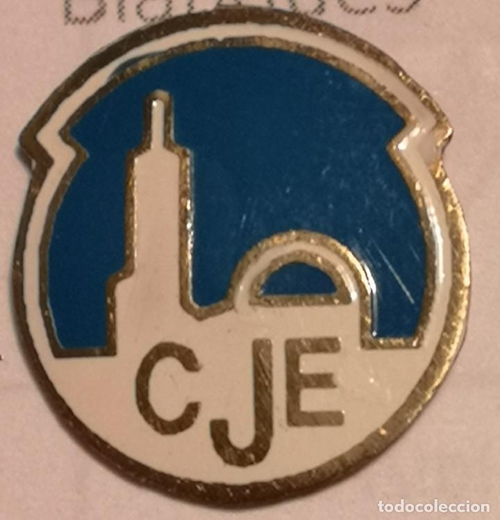 Collezionismo sportivo: PIN FUTBOL - LLEIDA - CJE