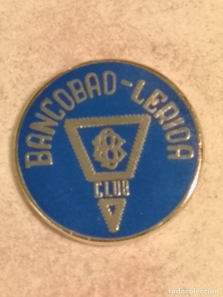 Collezionismo sportivo: PIN FUTBOL - LLEIDA - CLUB BANCOBAO