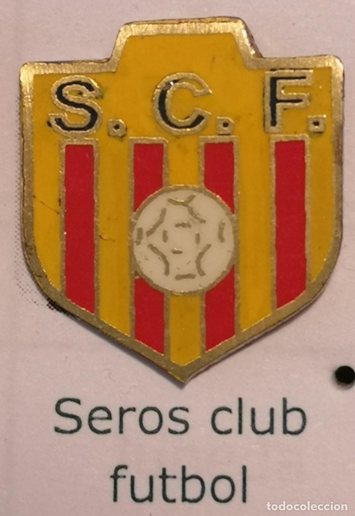 Collezionismo sportivo: PIN FUTBOL - LLEIDA - SER&Ograve;S - SER&Ograve;S CF - Solapa