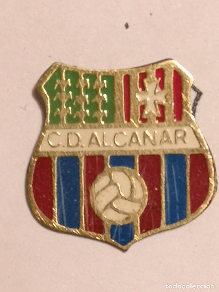 Collezionismo sportivo: PIN FUTBOL - TARRAGONA - ALCANAR - CD ALCANAR