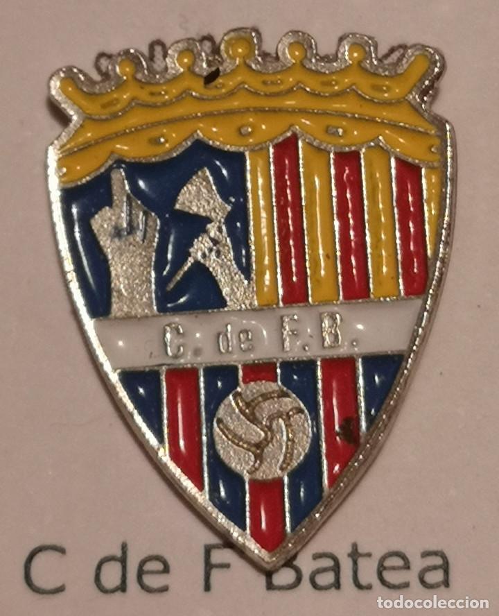 Collezionismo sportivo: PIN FUTBOL - TARRAGONA - BATEA - CF BATEA