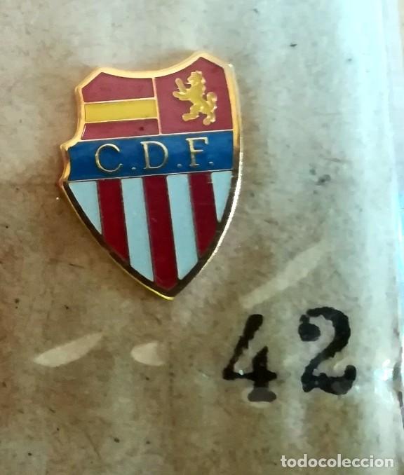 Sammelleidenschaft Sport: PIN FUTBOL - C.D. FUENCLARA - ZARAGOZA