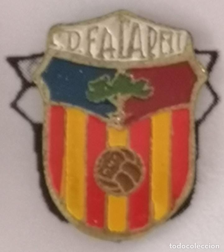 Collezionismo sportivo: PIN FUTBOL - TARRAGONA - FATARELLA - CD FATARELLA