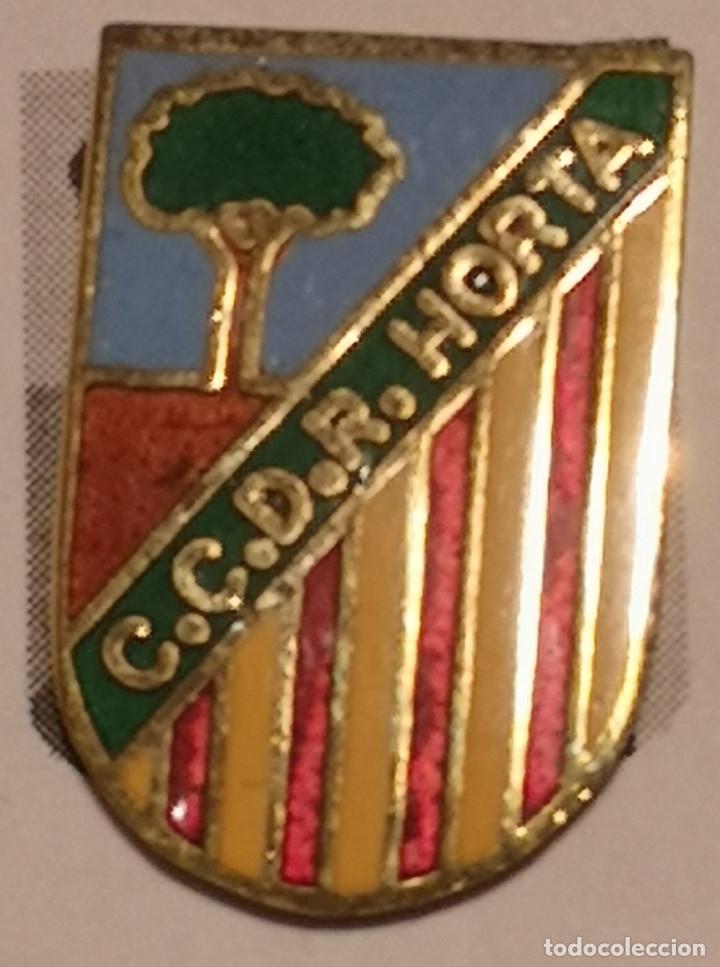 Collezionismo sportivo: PIN FUTBOL - TARRAGONA - HORTA DE SANT JOAN - CCDR HORTA
