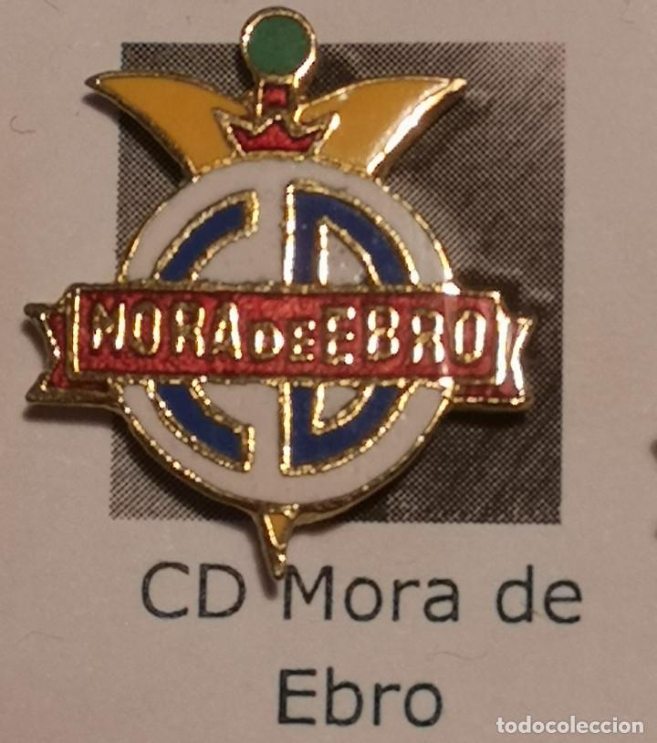 Collezionismo sportivo: PIN FUTBOL - TARRAGONA - MORA D'EBRE - CD MORA DE EBRO