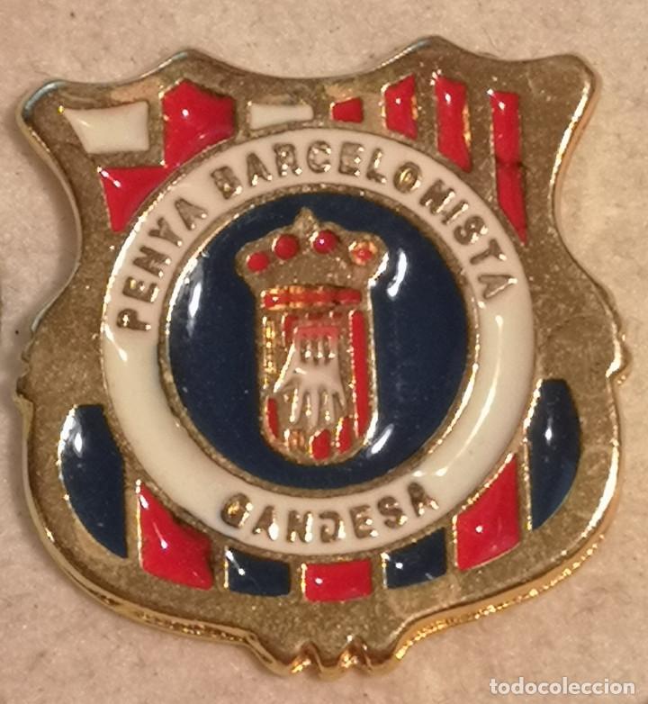 Sammelleidenschaft Sport: PIN FUTBOL - TARRAGONA - GANDESA - PENYA BARCELONISTA GANDESA