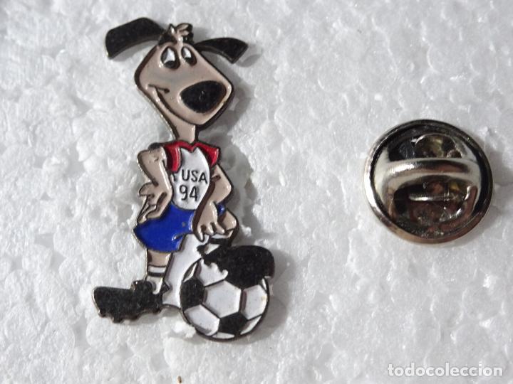 Collezionismo sportivo: PIN DE DEPORTES. F&Uacute;TBOL. MUNDIAL COPA DEL MUNDO ESTADOS UNIDOS 94 1994. MASCOTA STRIKER PISADITA
