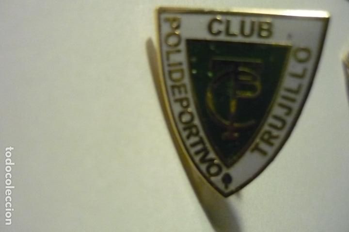 Sammelleidenschaft Sport: pin futbol club polideportivo trujillo