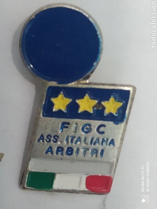 Colecionismo desportivo: PINS DE F&Uacute;TBOL. FEDERACI&Oacute;N ITALIANA DE &Aacute;RBITROS DE F&Uacute;TBOL.
