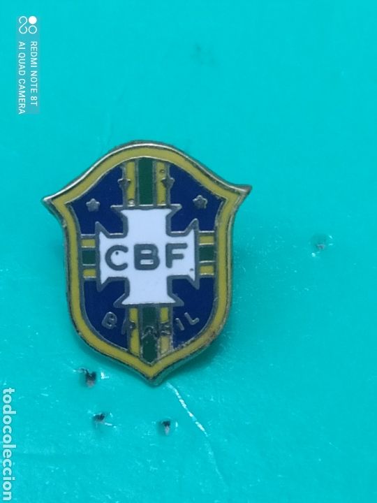 Coleccionismo deportivo: PINS DE F&Uacute;TBOL FEDERACI&Oacute;N BRASILE&Ntilde;A DE F&Uacute;TBOL.
