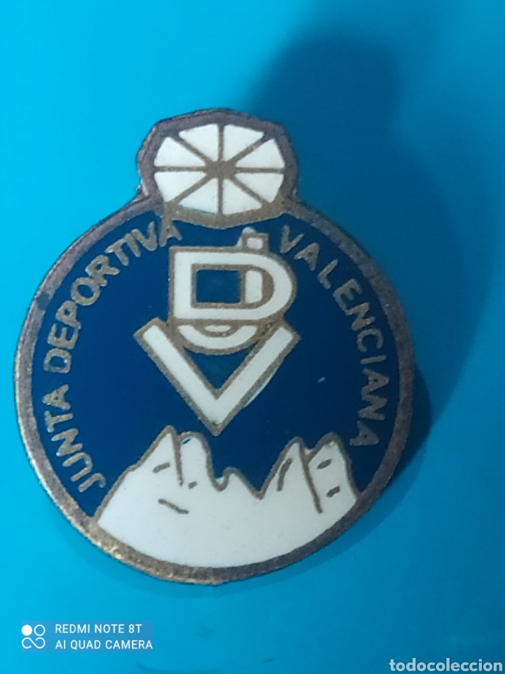 Sammelleidenschaft Sport: PINS DE F&Uacute;TBOL JUNTA DEPORTIVA VALENCIANA. Valenciana de la Concepci&oacute;n SEVILLA