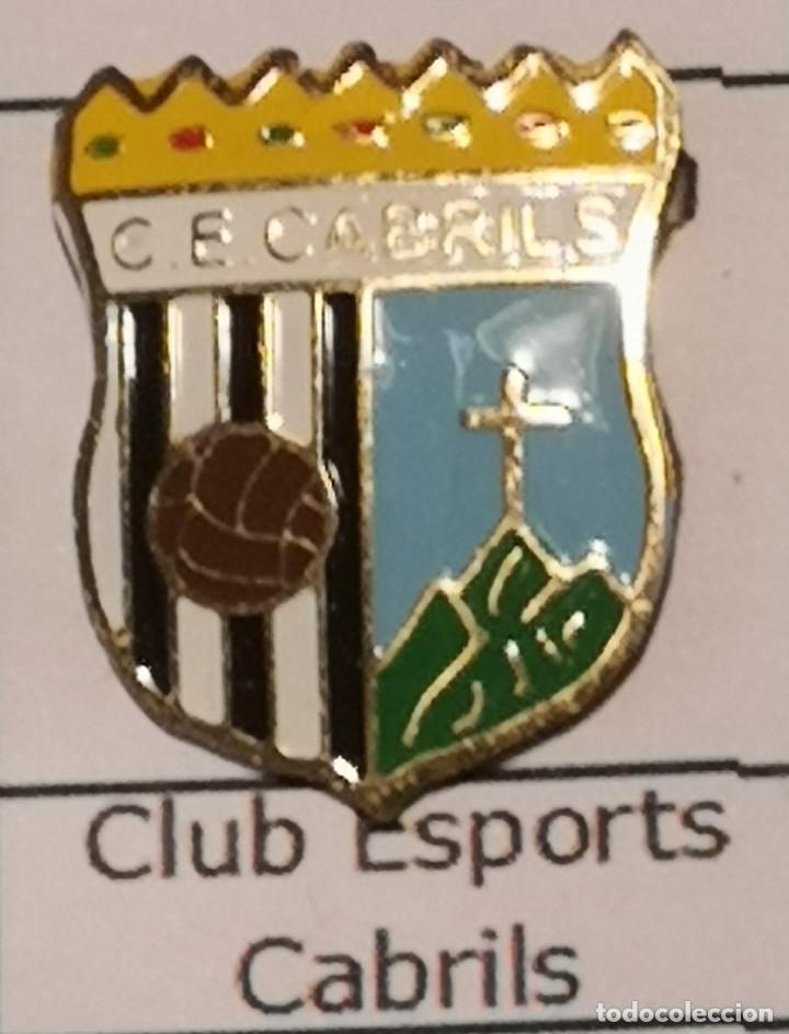 Sammelleidenschaft Sport: PIN FUTBOL - BARCELONA - CABRILS - CE CABRILS