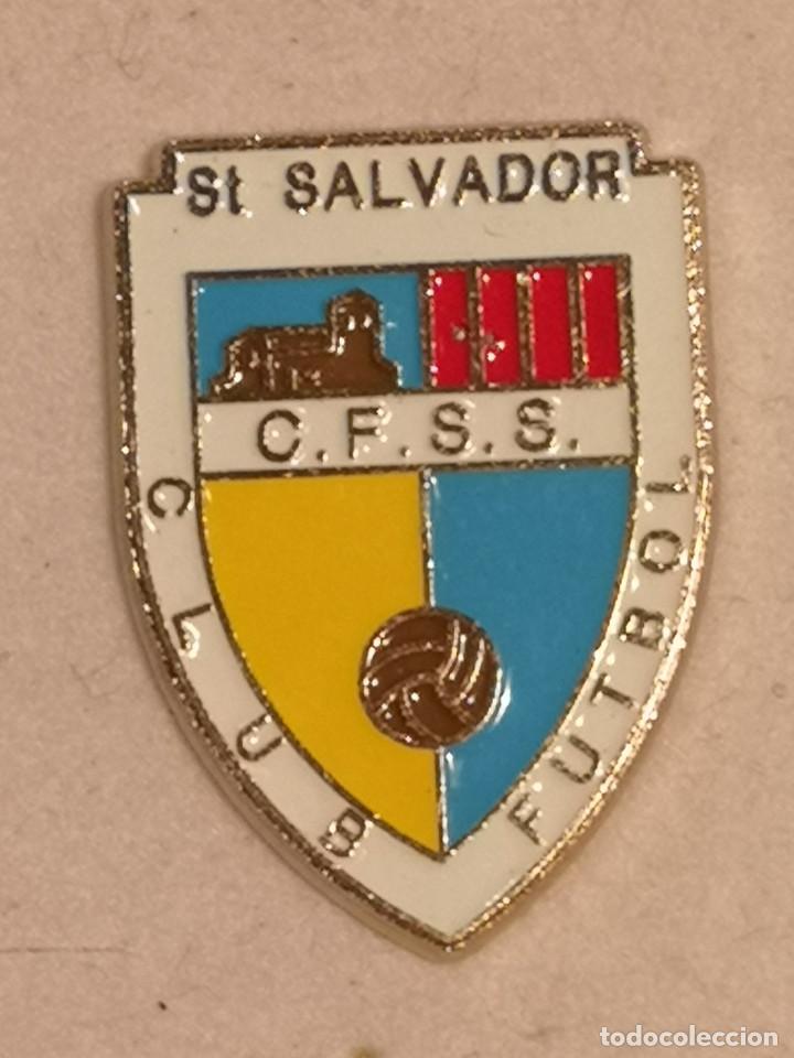 Sammelleidenschaft Sport: PIN FUTBOL - BARCELONA - CERCS - CF SANT SALVADOR