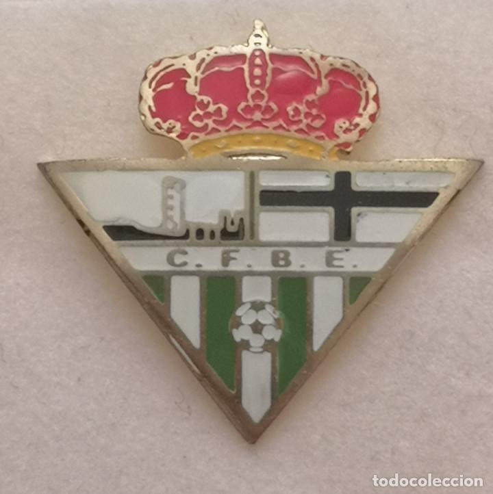Sammelleidenschaft Sport: PIN FUTBOL - BARCELONA - CORNELL&Agrave; DE LLOBREGAT - CF BETICO ESPERANZA