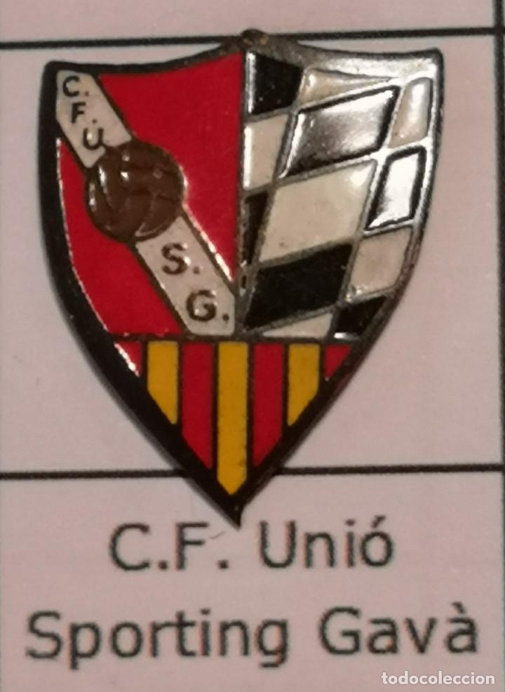 Collectionnisme sportif: PIN FUTBOL - BARCELONA - GAV&Agrave; - CF UNI&Oacute; SPORTING GAV&Agrave;