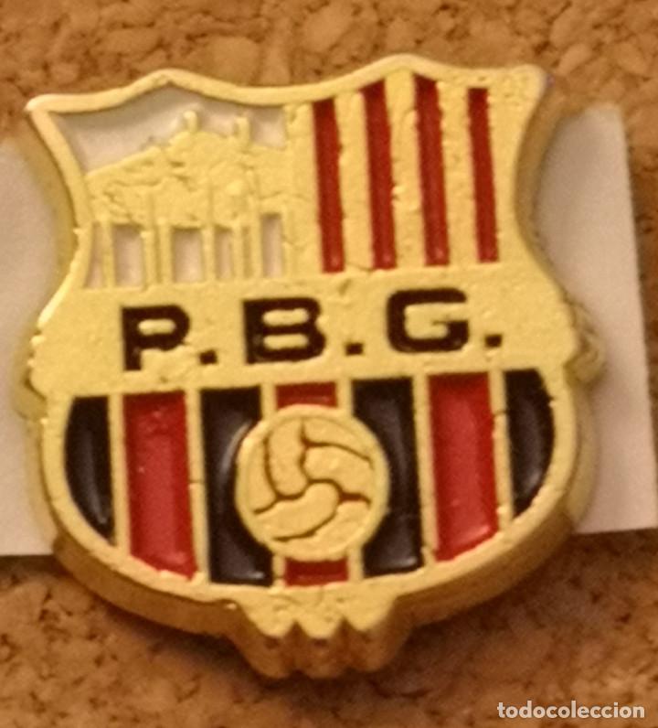 Collectionnisme sportif: PIN FUTBOL - BARCELONA - GRANOLLERS - PENYA BARCELONISTA GRANOLLERS
