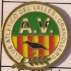 Coleccionismo deportivo: PIN FUTBOL - BARCELONA - GRANOLLERS - CLUB ATLETICO DEL VALLES