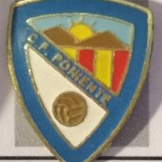 Coleccionismo deportivo: PIN FUTBOL - BARCELONA - GRANOLLERS - CF PONIENTE