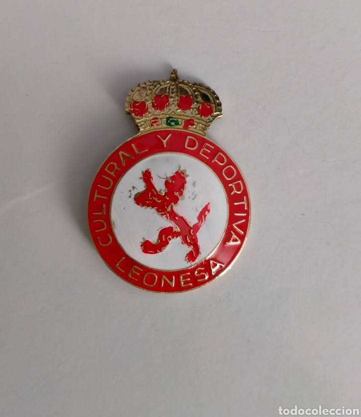 Collectionnisme sportif: PIN Cultural y Deportiva Leonesa &ndash; F&Uacute;TBOL DE LE&Oacute;N