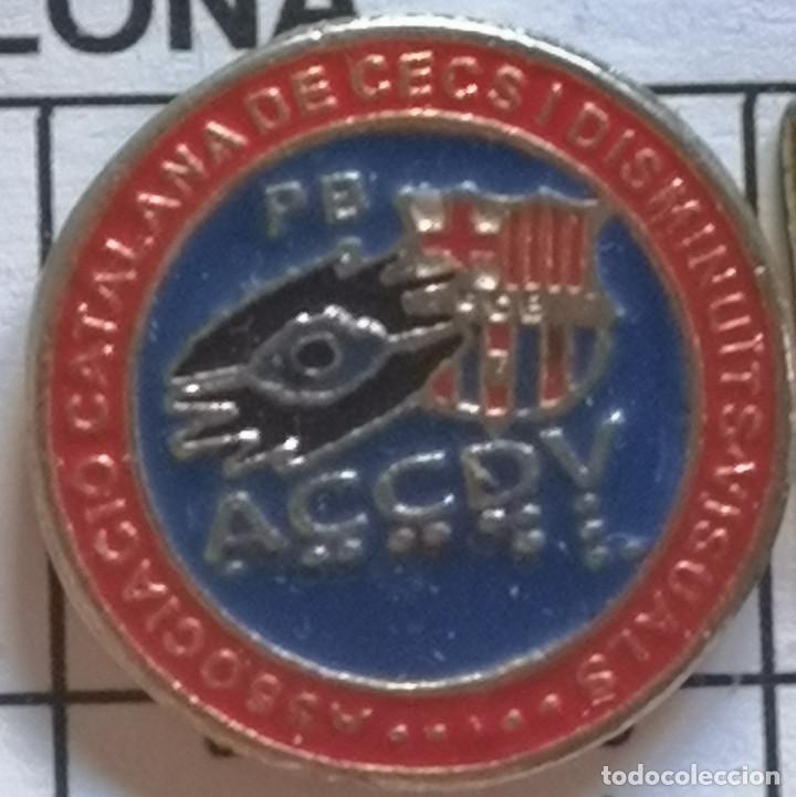 Collectionnisme sportif: PIN FUTBOL - BARCELONA - HOSPITALET DE LLOBREGAT - ACCDV