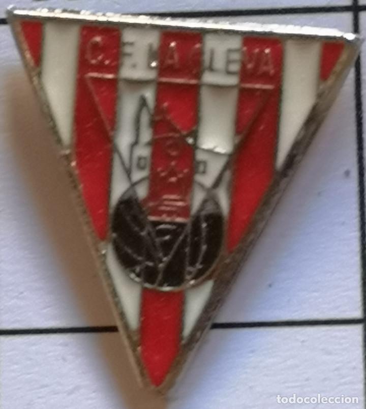 Colecionismo desportivo: PIN FUTBOL - BARCELONA - LA GLEVA - CF LA GLEVA
