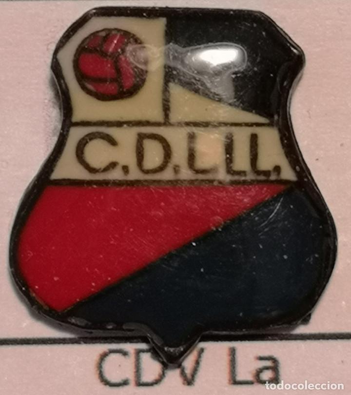 Colecionismo desportivo: PIN FUTBOL - BARCELONA - LA LLAGOSTA - CD LA LLAGOSTA