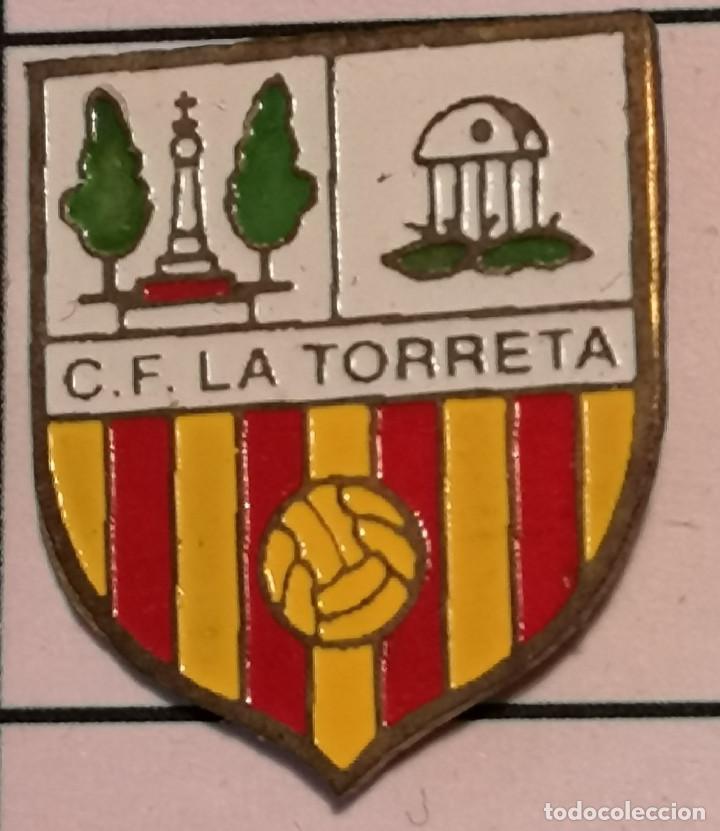 Colecionismo desportivo: PIN FUTBOL - BARCELONA - LA ROCA DEL VALL&Ecirc;S - CF LA TORRETA