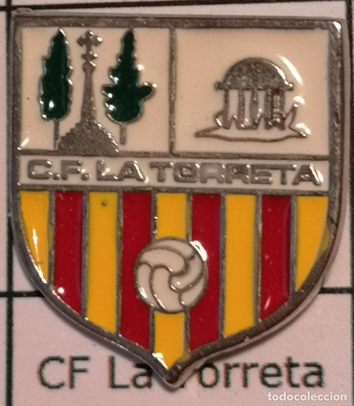 Colecionismo desportivo: PIN FUTBOL - BARCELONA - LA ROCA DEL VALL&Ecirc;S - CF LA TORRETA