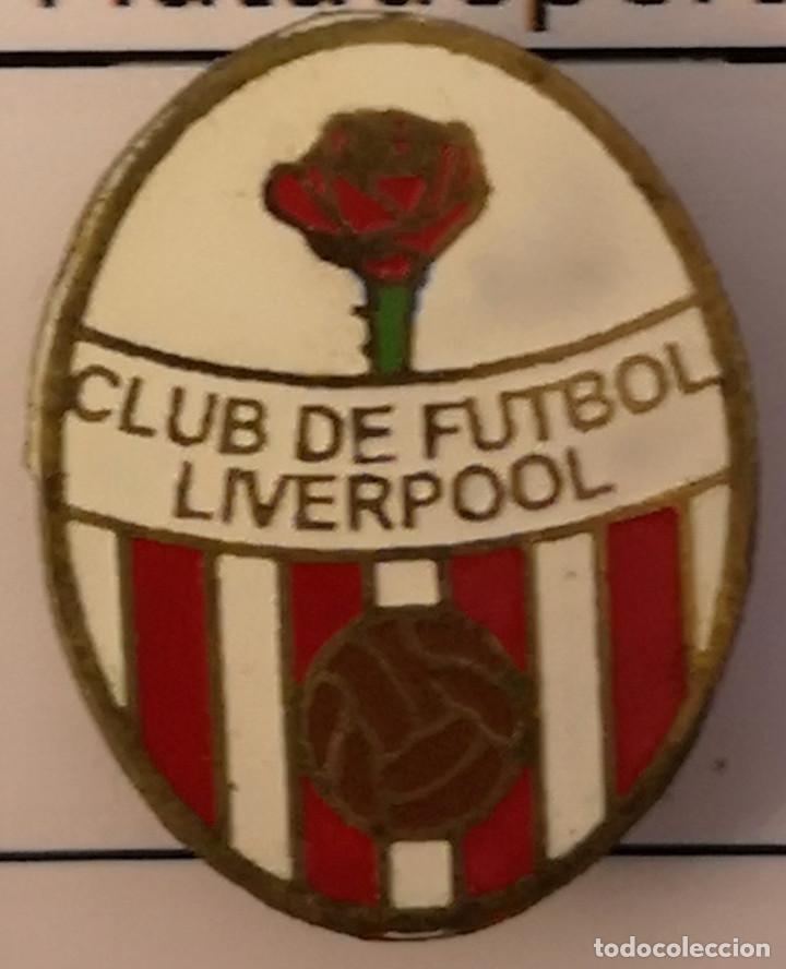 Sammelleidenschaft Sport: PIN FUTBOL - BARCELONA - MATARO - CF LIVERPOOL - Solapa