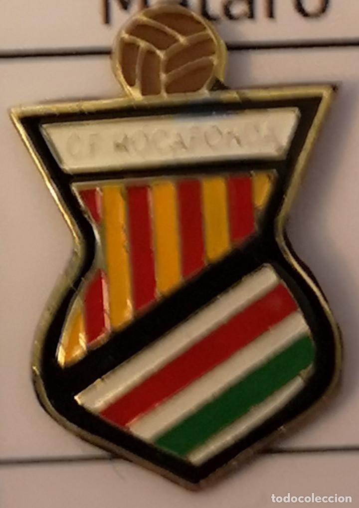 Sammelleidenschaft Sport: PIN FUTBOL - BARCELONA - MATARO - CF ROCAFONDA