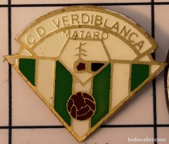 Sammelleidenschaft Sport: PIN FUTBOL - BARCELONA - MATARO - CD VERDIBLANCA