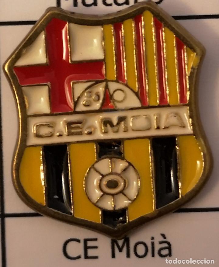 Sammelleidenschaft Sport: PIN FUTBOL - BARCELONA - MOIA - CE MOIA