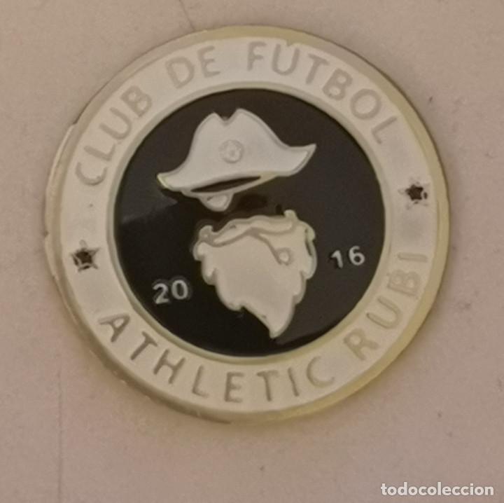 Sammelleidenschaft Sport: PIN FUTBOL - BARCELONA - RUBI - CF ATHLETIC RUBI