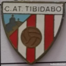 Coleccionismo deportivo: PIN FUTBOL - BARCELONA - SABADELL - C.AT. TIBIDABO
