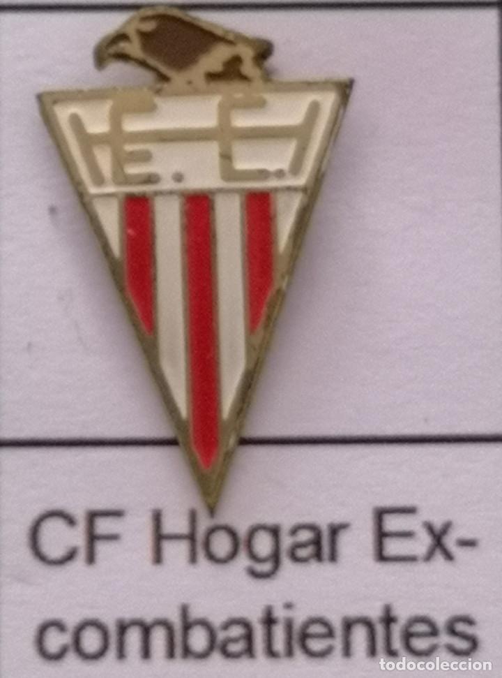 Colecionismo desportivo: PIN FUTBOL - BARCELONA - SABADELL - CF HOGAR EX-COMBATIENTES