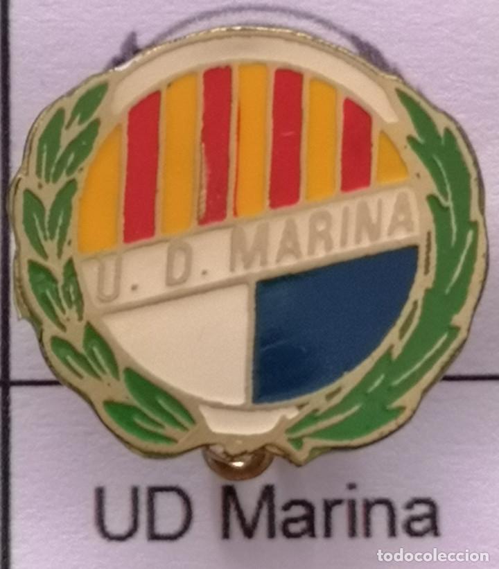 Colecionismo desportivo: PIN FUTBOL - BARCELONA - SABADELL - UD MARINA - Solapa