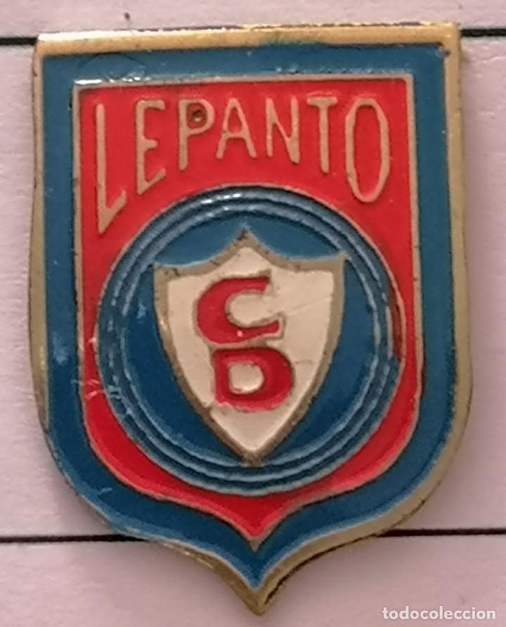 Colecionismo desportivo: PIN FUTBOL - BARCELONA - SABADELL - CD LEPANTO