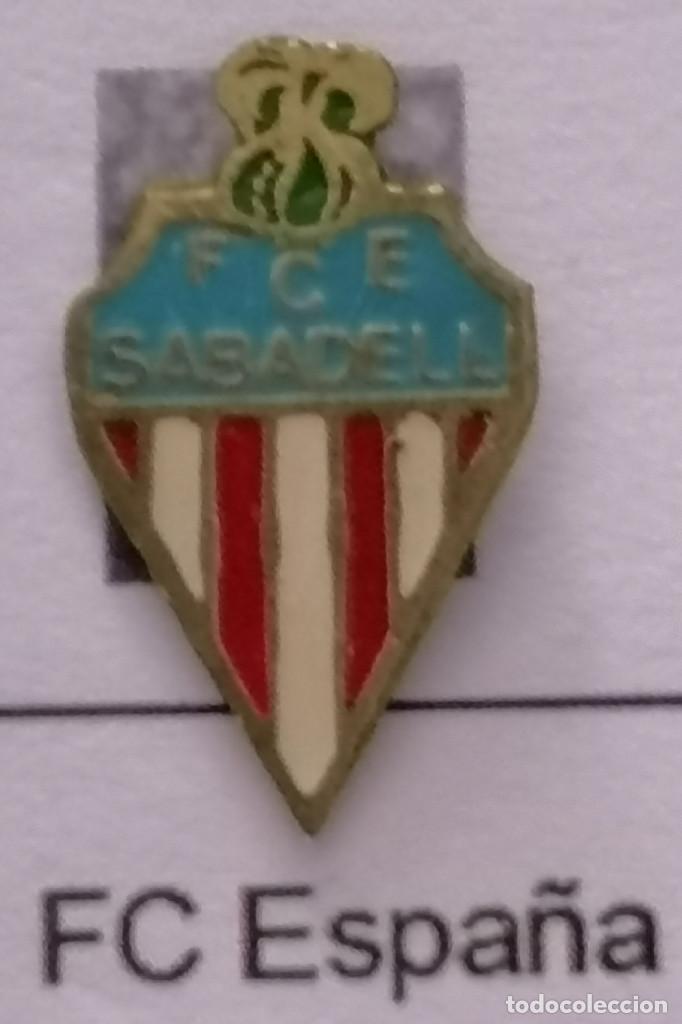 Colecionismo desportivo: PIN FUTBOL - BARCELONA - SABADELL - FC ESPA&Ntilde;A