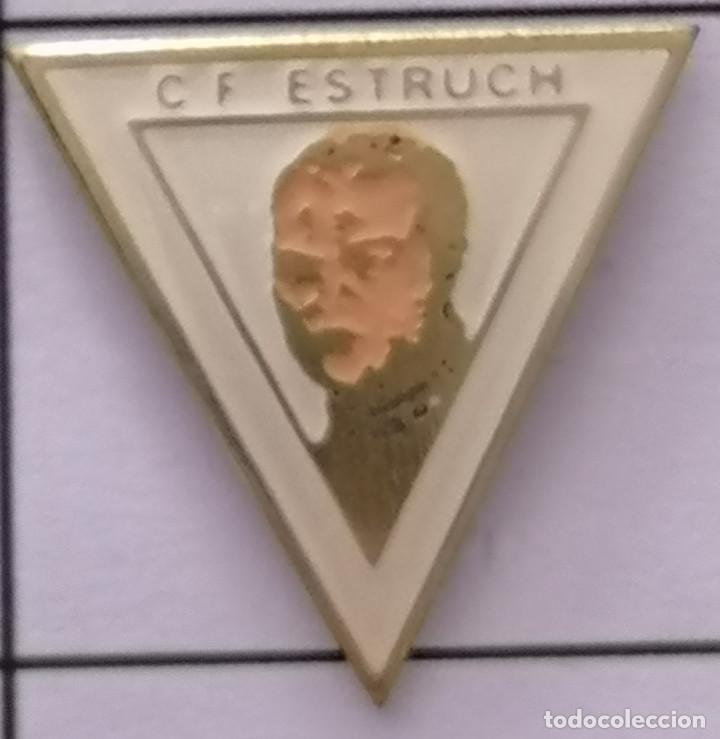 Colecionismo desportivo: PIN FUTBOL - BARCELONA - SABADELL - CF ESTRUCH