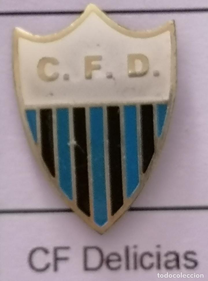 Colecionismo desportivo: PIN FUTBOL - BARCELONA - SABADELL - CF DELICIAS